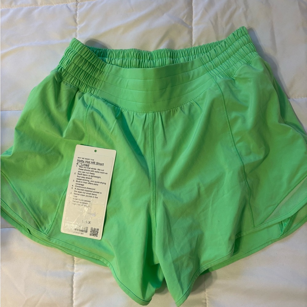 Lululemon Hotty Hott high shorts pistachio 6